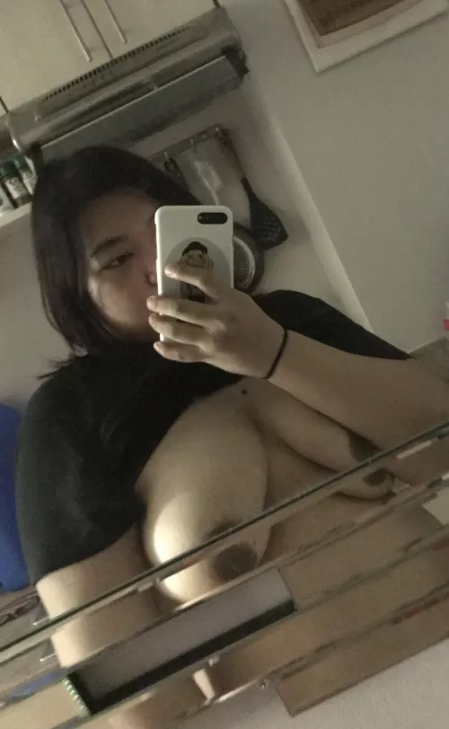 [f] good b00bie morning to everyone 😎