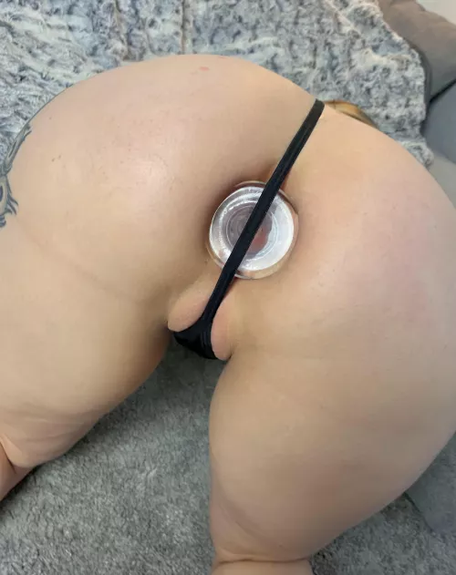 (F) I don’t know how I’m going to make it out the door without cumming