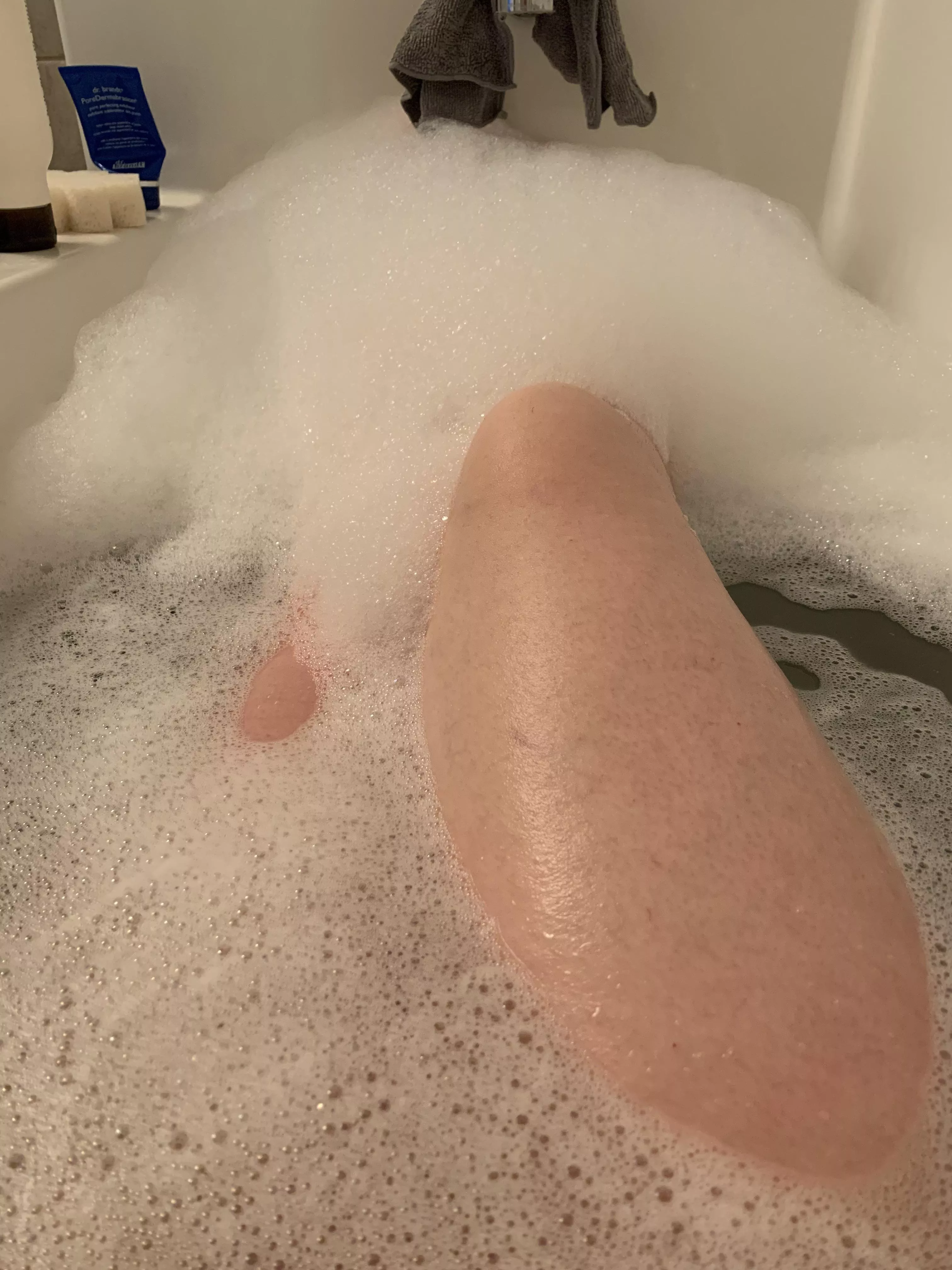 [F] Wait for the bubbles to melt.