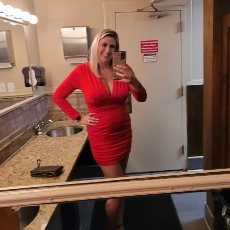 f4m, Currently accepting new subs who I deem to be worthy of my attention. I will only take you on as my sub if I think you are reliable, polite, eager to please and openminded. Let's see if you've got what it takes to serve me. K1k: mistresssarah800