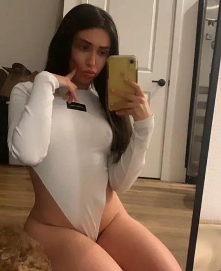 F4m mistress looking for a serious sub... Snapchat@d_amelia8958