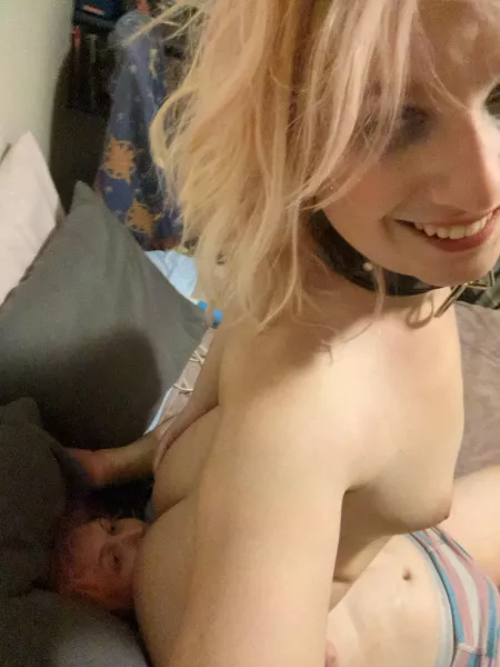 Facesitting Girlfriends 😁