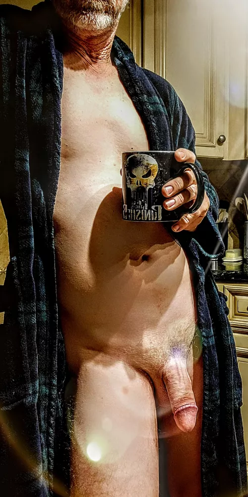 Feel good friday !!! What would make you feel today? Me honestly a day off from work lol Feel good friday !!! What would make you feel today? Me honestly a day off from work lol