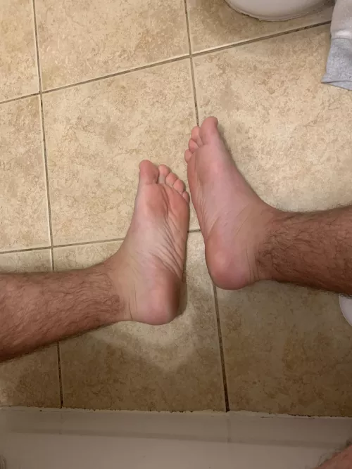 Feet after a long day 🤤,dms open