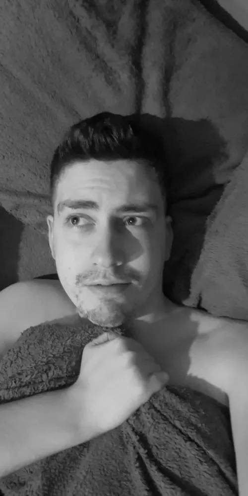 First day off and up at 6.30 😴 have a good weekend bros