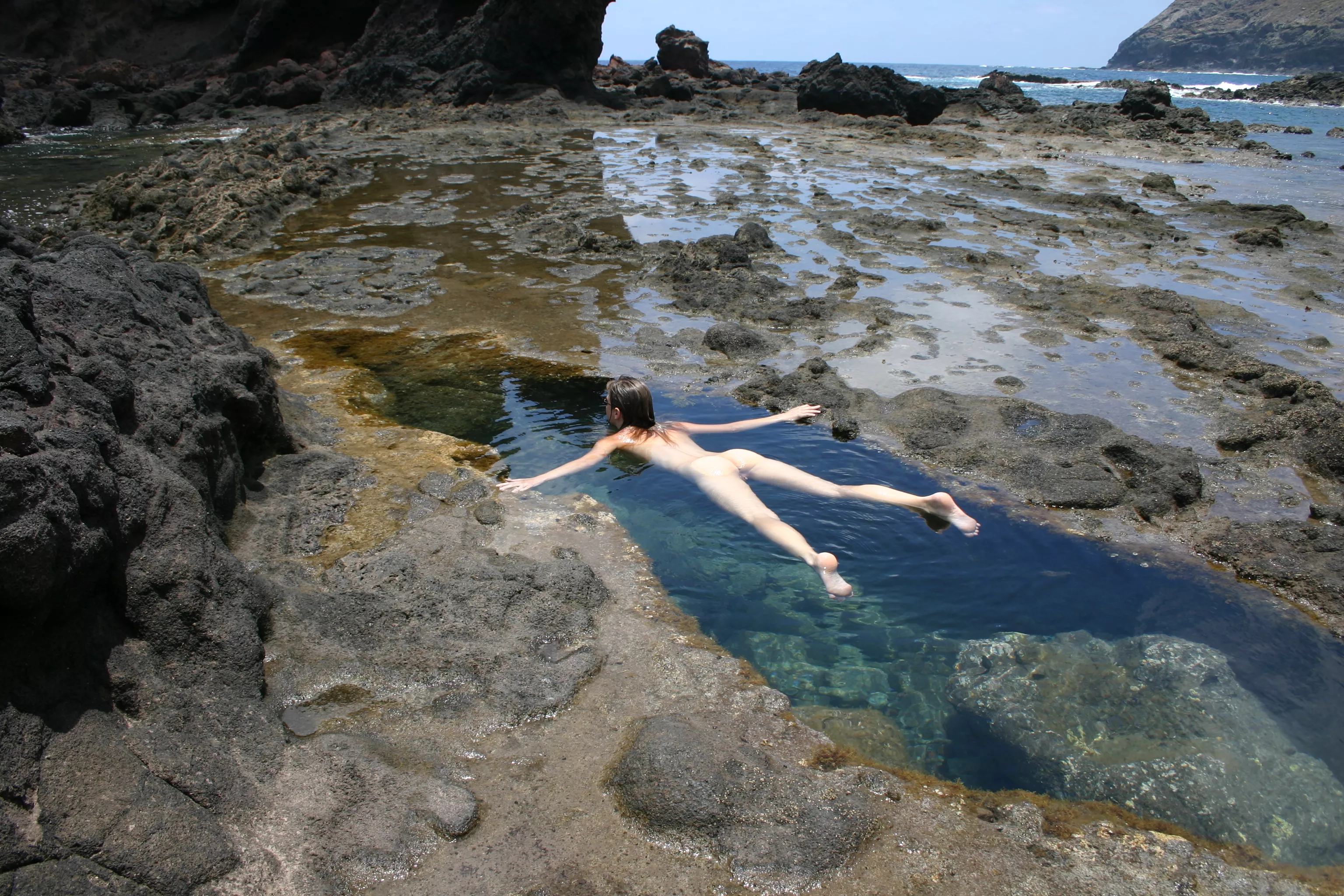 First time posting here - Floating around enjoying the sun [OC]