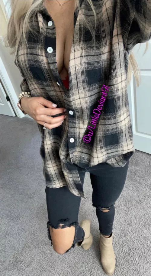 Flannel Fridays… like my boobs?