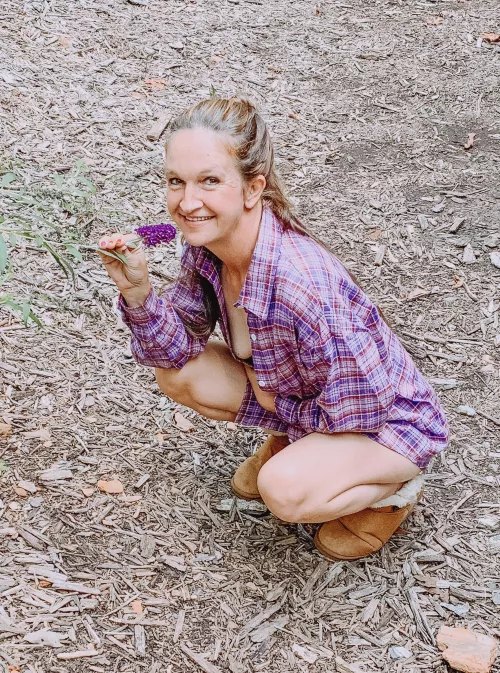 Flannels and flowers, two of my favorite things.