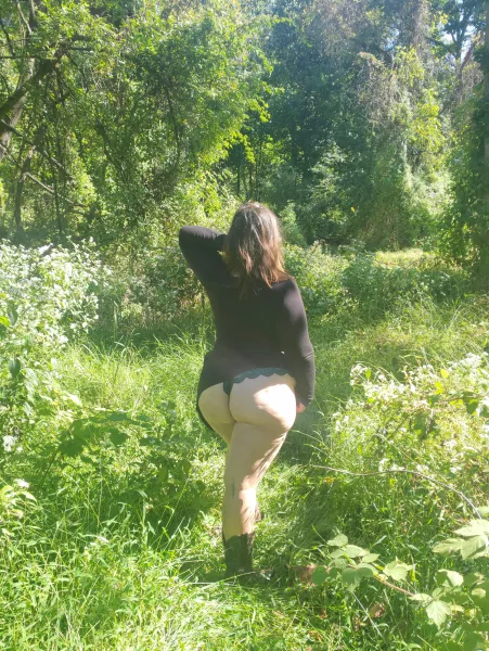 Follow me! Guaranteed to give you wood 😏🍑🥵