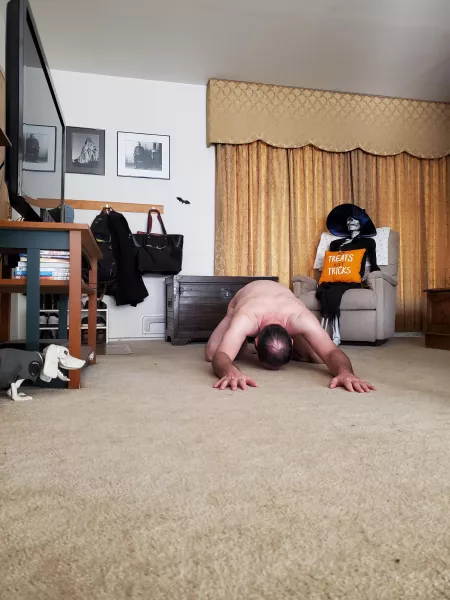 For Friday u/M_asin_Manci asks us for a little child's pose. 😘💖☮🕉