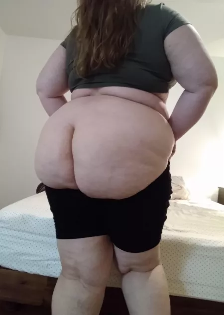 Forget 🍑, more like 🎃!