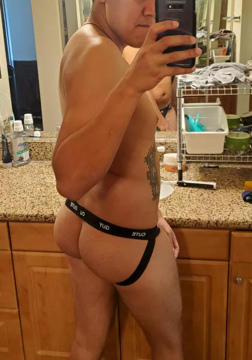 Friendly neighborhood bottom