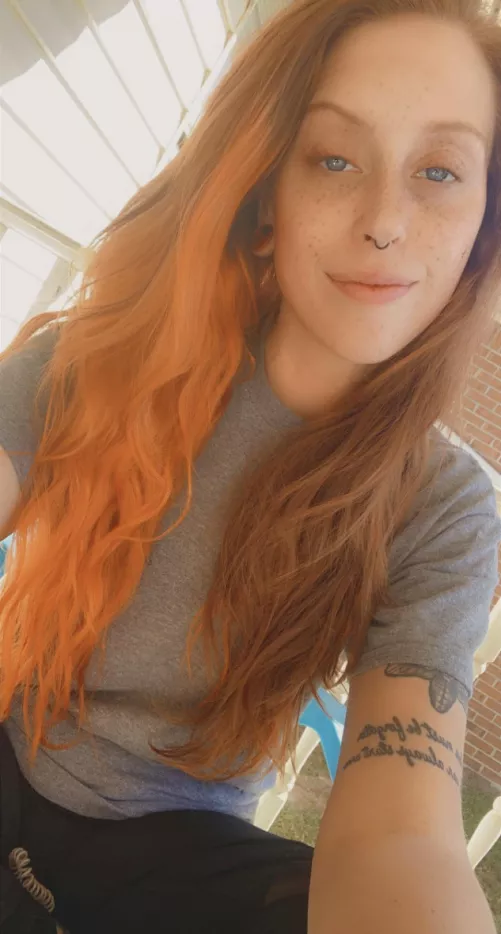 🎶 friends turn into sleepovers and sleepovers turn into looove 🎶