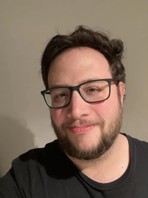 Getting ready for bed and I can’t stop thinking about how I had my first kiss with a guy today and how we had an amazing first date together. Goodnight everyone.