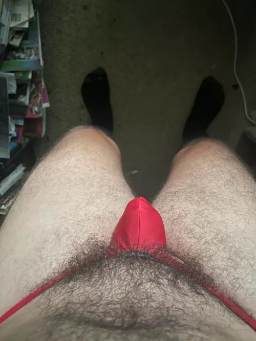 Getting ready for work bros! gonna be ripe af after landscaping on this humid day 🥵 lmk if you need a ripe face mask