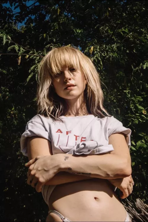 Getting to meet Hayley Williams backstage came with a price… now she wants to watch me pound you on stage.