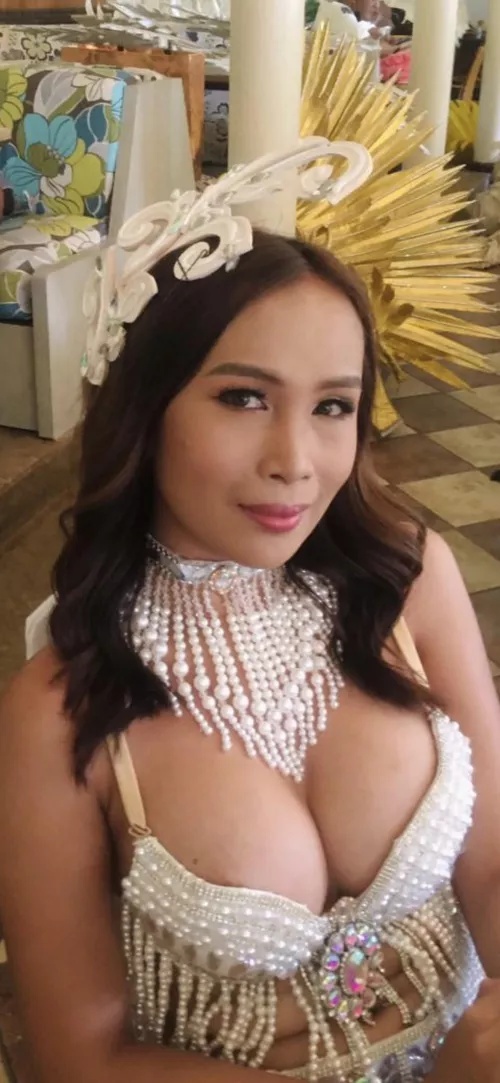 Girlfriend she’s happy …. Don’t you guys think??