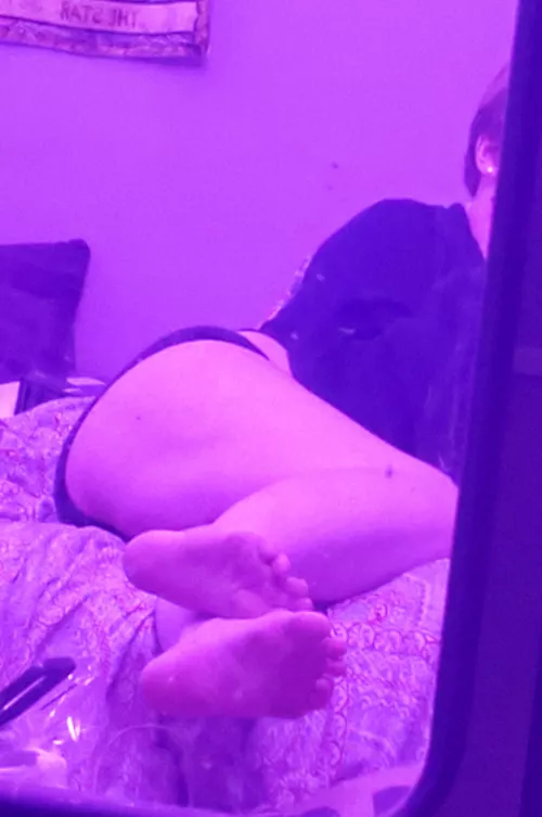 Give my soles a little kiss, and maybe my ass while you're at it? ❤