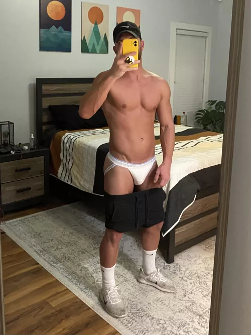 Good morning everyone! I hope you all have a great week :)