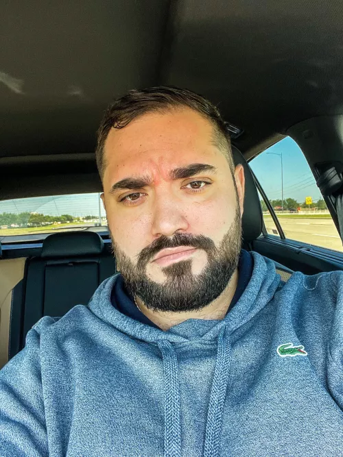 Got a haircut today. Sorry for the runway cut hairs. 😂