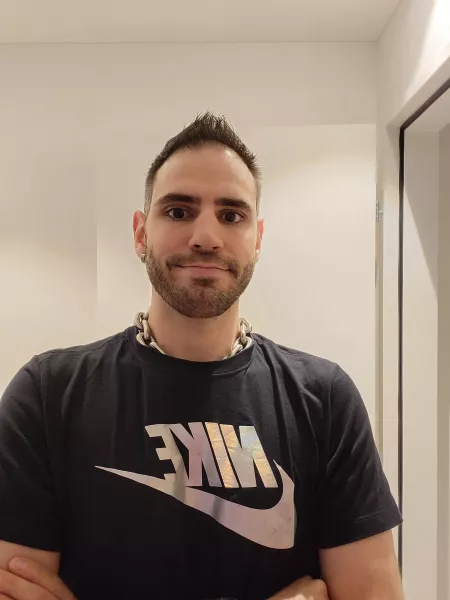 Got a new Haircut and would like to know what age you would give me 😀