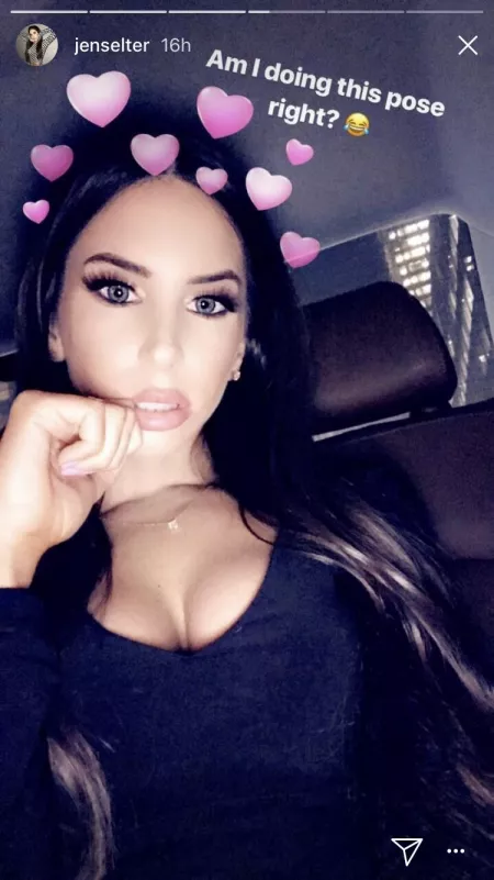 Great cleavage in her IG story