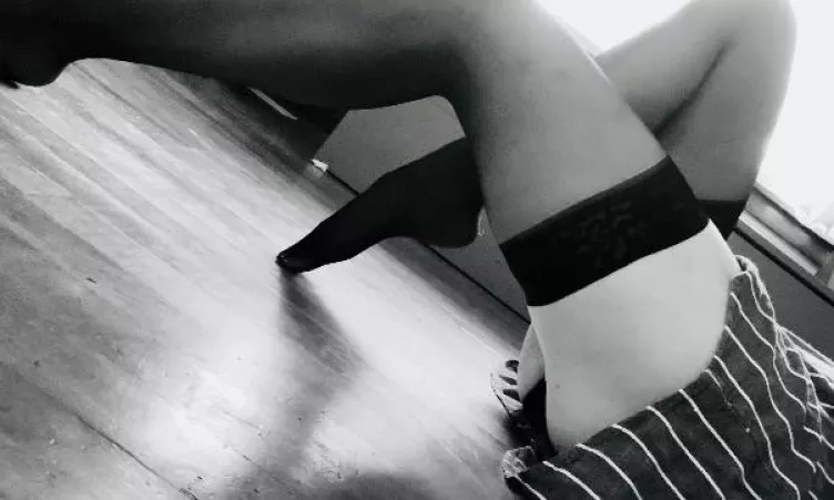 Guess the song from The lyrics “She's got legs, she knows how to use the”