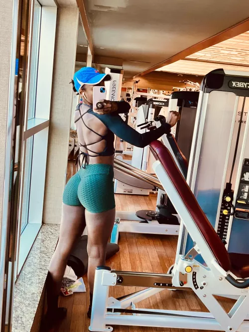 Gym selfie for you 😊❤️