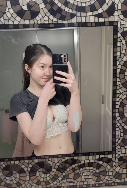 Had a long day (hence the paint on my arm haha) Can you help me relax? 😏