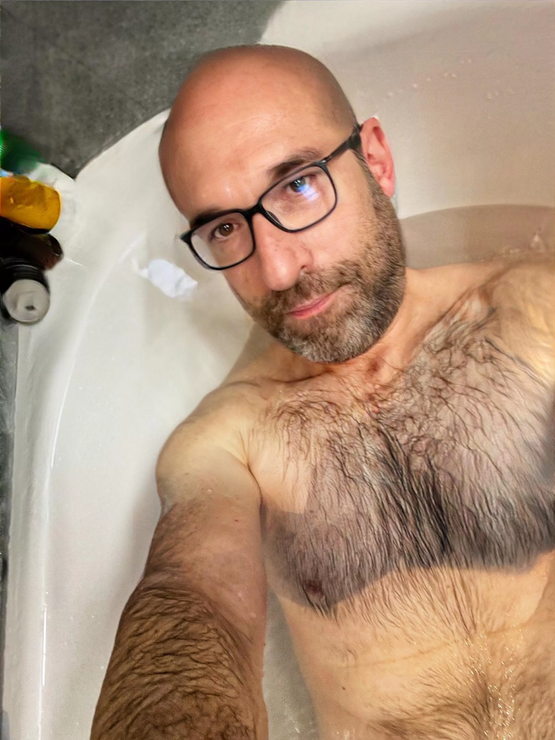 Happy bath bear😃