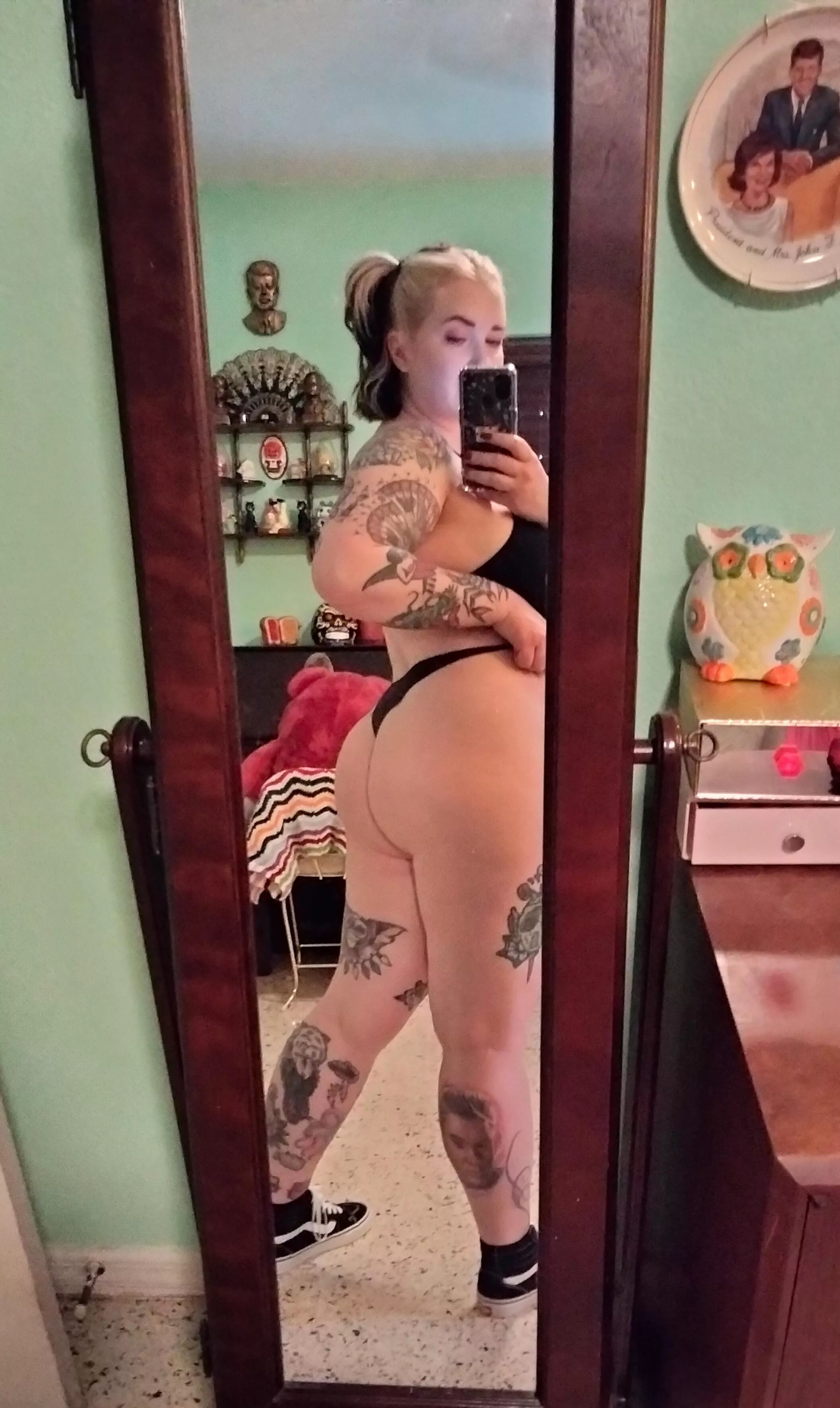 happy bumday 🖤