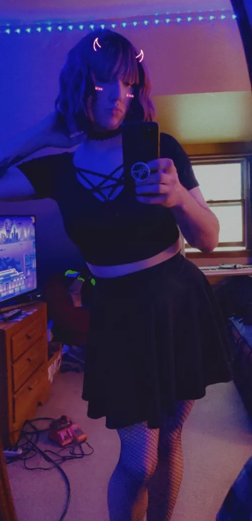 Happy femboy.. Saturday?? 🥺