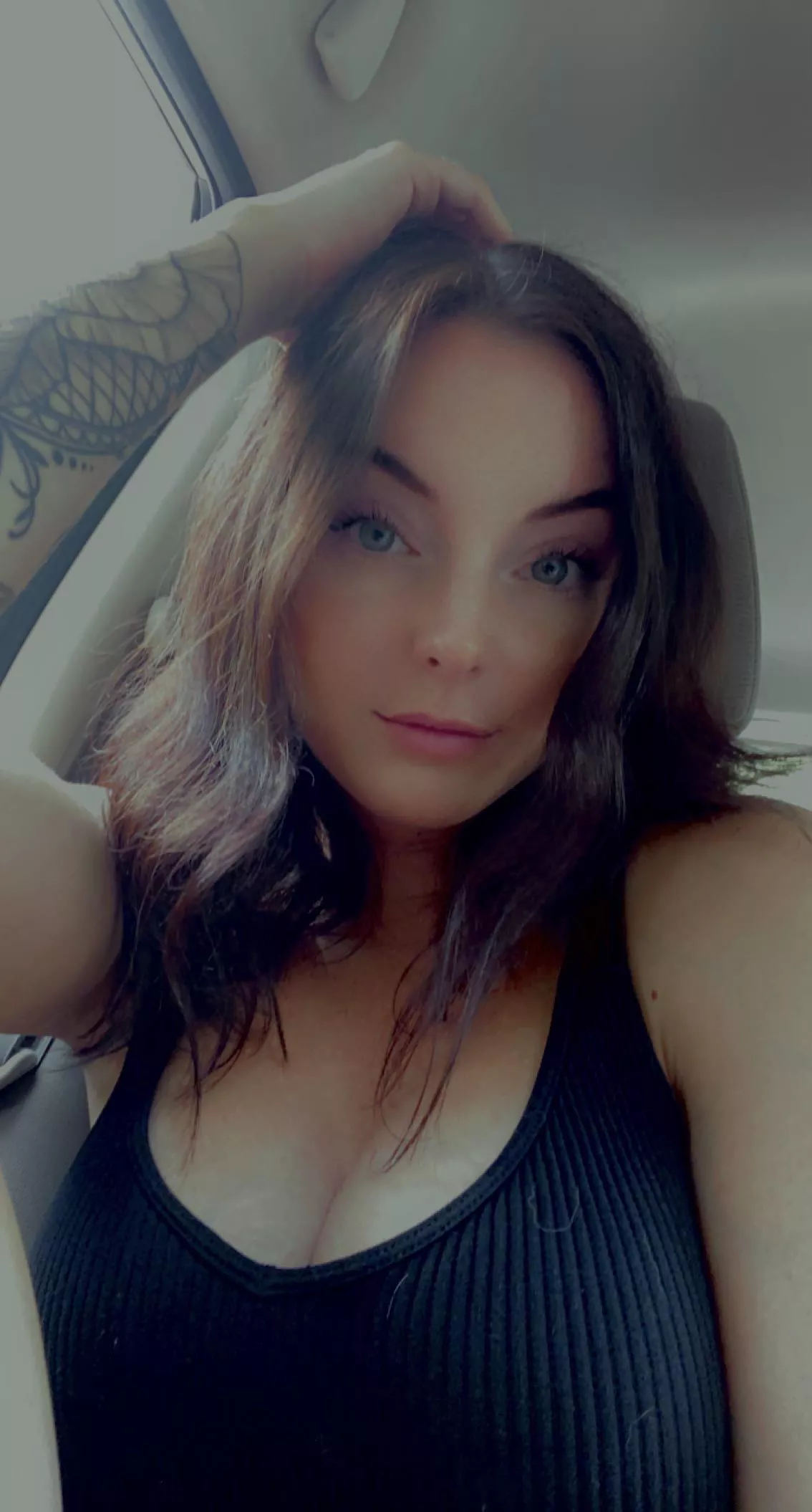 Happy Tuesday 💋