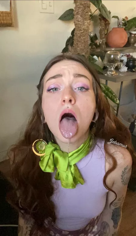 Have you ever fantasized about Daphne drooling for you?