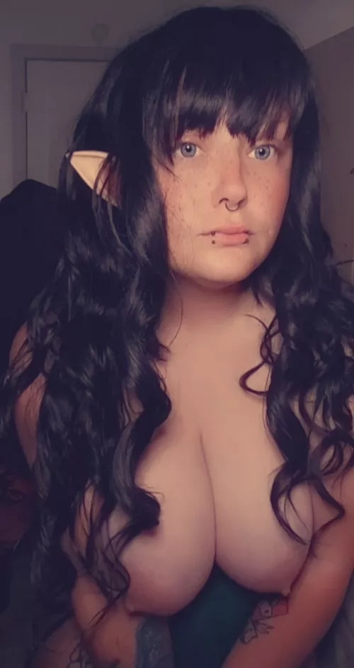 Have you ever fucked an elf? Wanna try? 😉