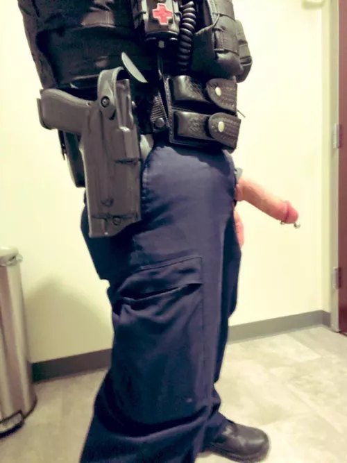 He doesn’t like staying in this uniform.