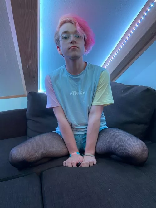 Hewwo all u cute people c: i love dressing up in cute outfits so much ❤❤ i hope u like it nearly as much uwu