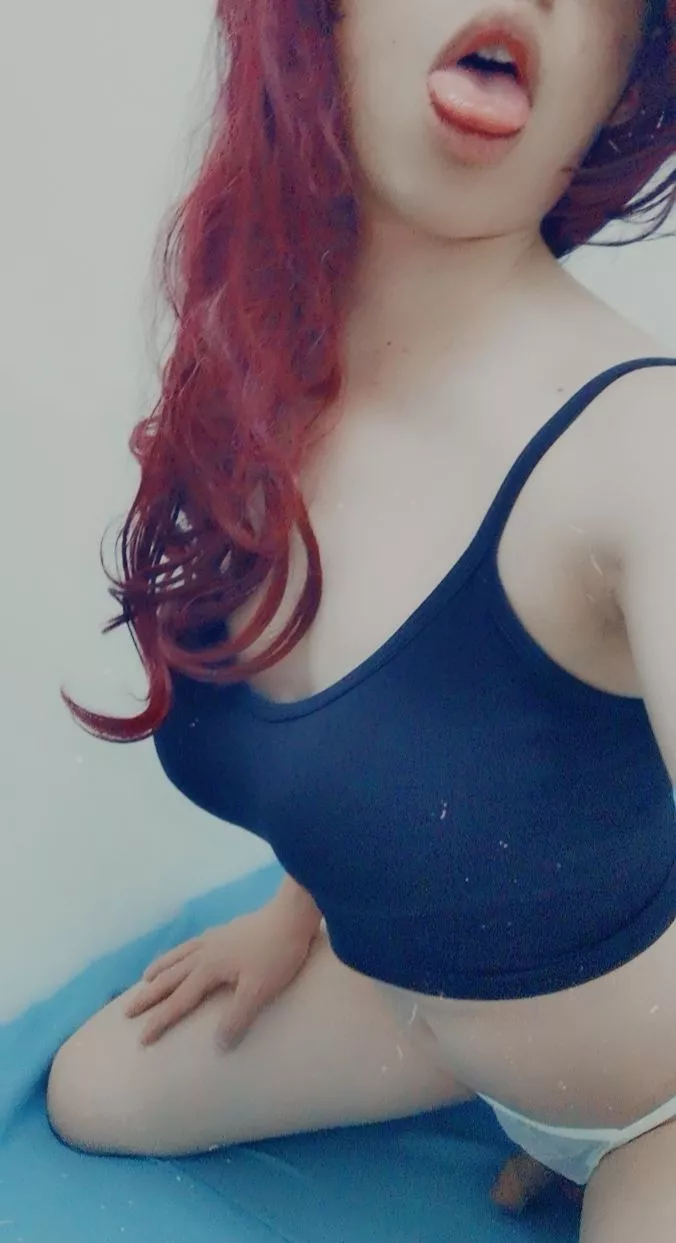 Hey let's play a game where I dress up and you reward me with big 🍆