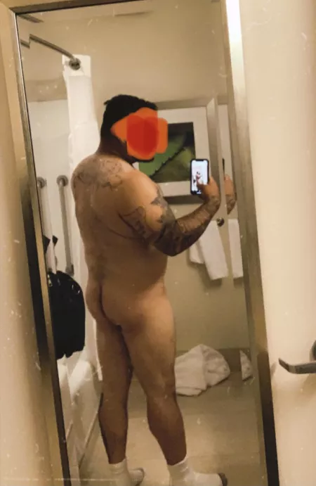 Hey there! Can u help me? I’m bored…