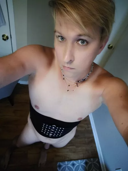 Heya~ Having a good day? Tell mistress all about it...