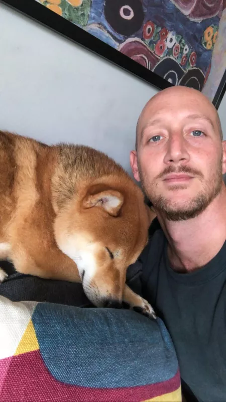 Hi guys! Lazy day in Milano! 💤 🐕 🙃 @tokyo.theshiba IG