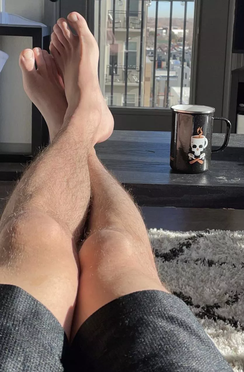 Hi 👋🏻 hmu