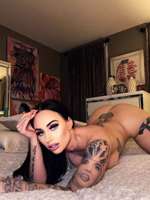 Hi! New to the page 🖤