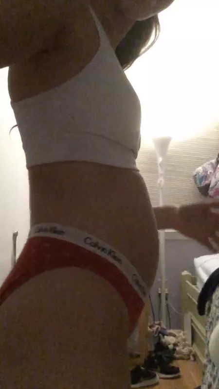 Hi Yall this is my first post! I’m a big gamer and recently lost my Steam account so I was hoping to raise some funds by selling stuffing videos, DM me!