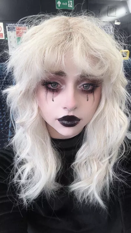 hiiii… you guys like alt femboys? 👉🏻👈🏻