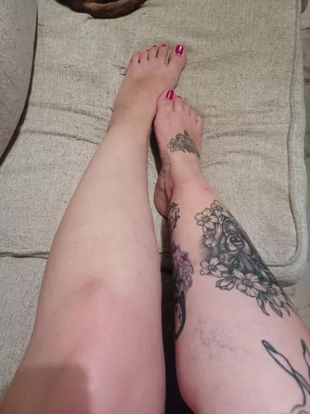 Hmm what would you do if I put my feet on your lap?