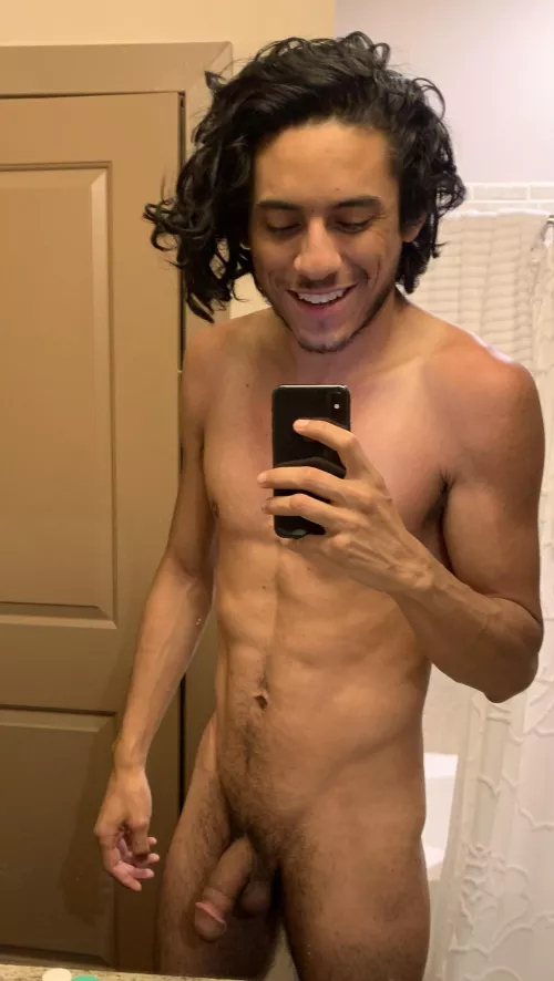 Hope everyone is having a very normal Wednesday 🥳 27, 165, 6’0