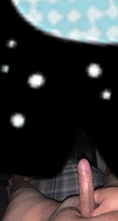 Horny asf rn to trade snaps☺️