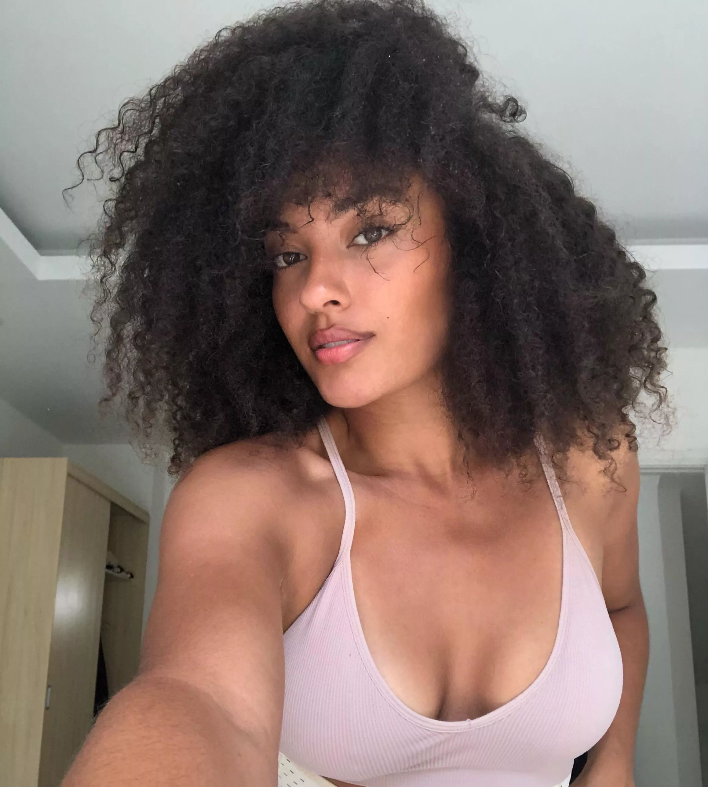 Hot mom or not ?