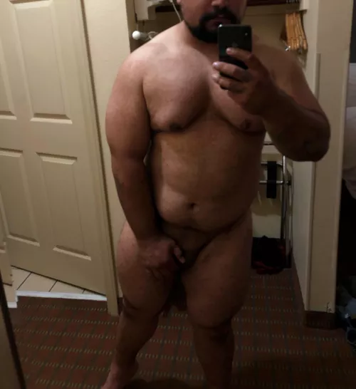 Hotel chilling all alone 😕